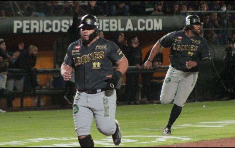 Yucatán venció la noche del jueves a Pericos de Puebla 20-17 para avanzar a la siguiente ronda de los playoffs. TWITTER / @leonesdeyucatan