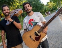 Ángel Reyero y Fernando Fú deciden emprender su proyecto de Paralelo 40 para poder compartir con el mundo sus “historias de 3 minutos”. CORTESÍA