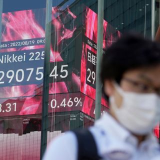 Wall Street termina semana a la baja, preocupada por tasas de interés