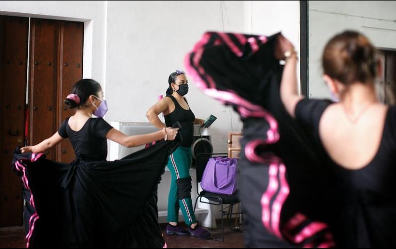 Los talleres tradicionales o los regulares de danza arrancarán con danza clásica, folclórica, contemporánea y libre. ESPECIAL/Cultura Jalisco