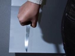 La mujer dijo a un medio local que su novio se sorprendió y entró en pánico cuando lo atrapó e incluso la atacó cuando intervino para salvar a su hija. El Universal