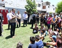 Estuvieron presentes el alcalde Salvador Zamora; el Secretario General, Omar Cervantes Rivera, y la Coordinadora de Construcción de Comunidad, Adriana Medina Ortiz, entre otros funcionarios. CORTESÍA / Gobierno de Tlajomulco