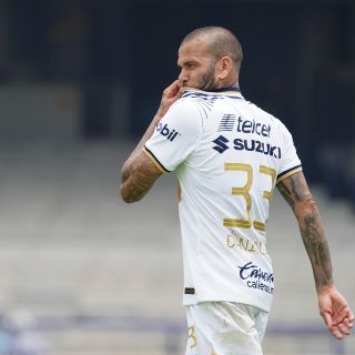 Dani Alves, de héroe a villano en 4 goleadas con Pumas