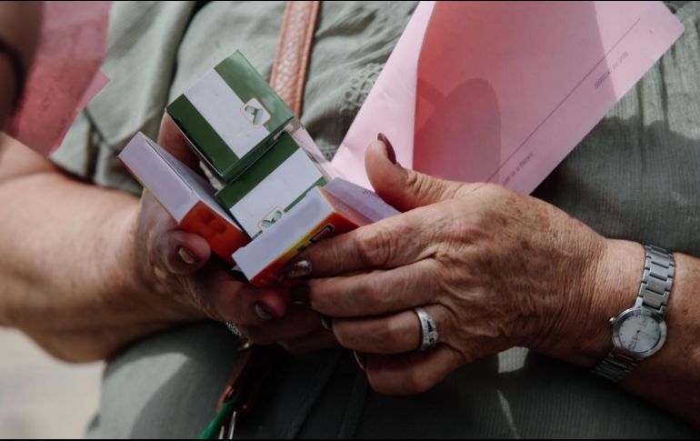 La Cofepris pone a disposición el correo farmacovigilancia@cofepris.gob.mx para notificar reacciones adversas. EL INFORMADOR / ARCHIVO