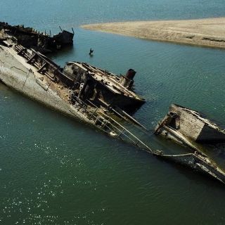 Buques de guerra nazis, bombas, pueblos perdidos y otros inesperados hallazgos que han dejado las sequías en Europa