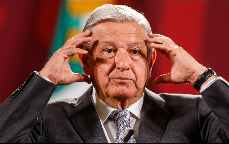 López Obrador dice que lo importante es dar con los responsables de la desaparición de los 43 normalistas. EFE / I. Esquivel
