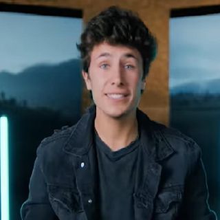 Juanpa Zurita estrena el tráiler de su documental “13:14: El Reto de Ayudar”