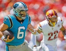 Baker Mayfield lleva poco tiempo con los Panthers, pero ha sido el suficiente para convencer a su entrenador de ser la respuesta del equipo. AFP/S. Taetsch