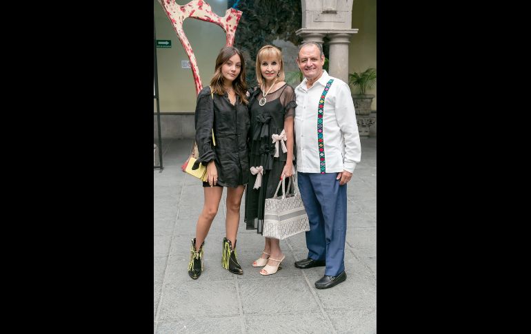 María José González, Esperanza Loera y Víctor Manuel González. GENTE BIEN JALISCO/Jorge Soltero