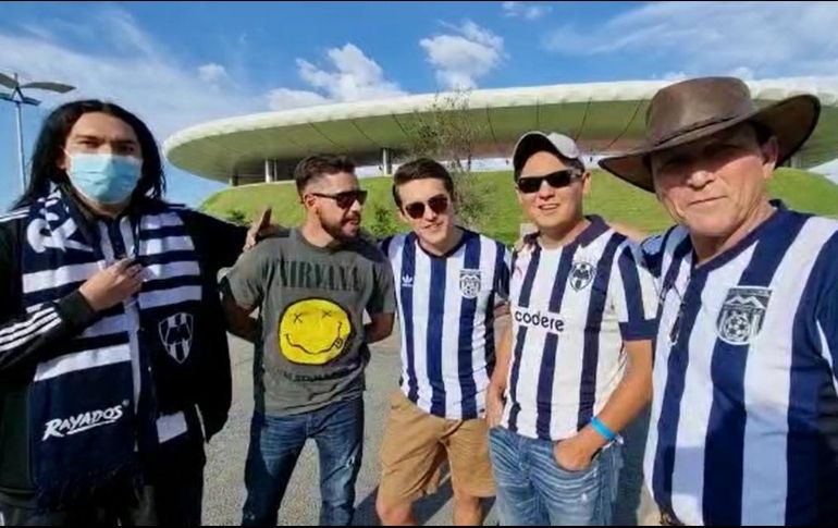 En compañía de su familia, el señor Eduardo Garza viajó desde la Sultana del Norte. IMAGO7