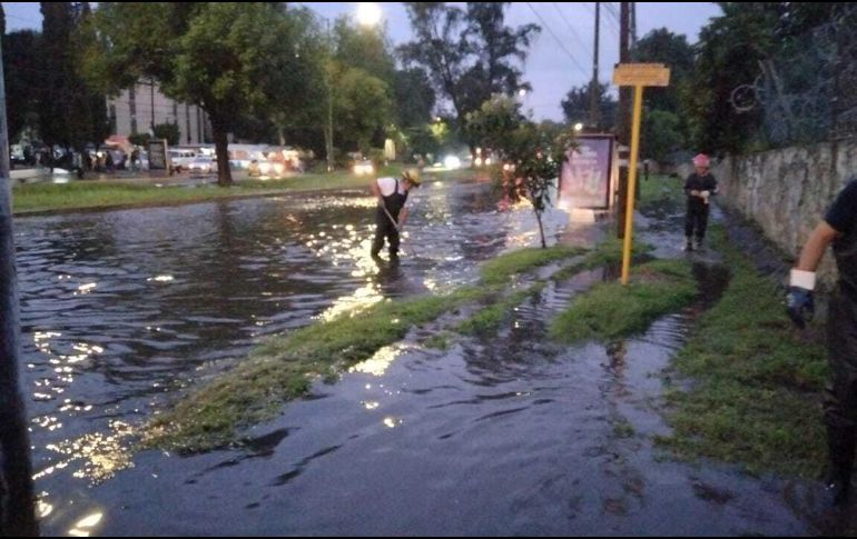 Las corporaciones de seguridad se encuentran todavía haciendo un recuento de daños por las lluvias en Jalisco. ESPECIAL /