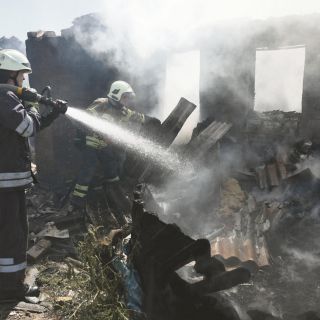 Ucrania celebra su independencia bajo el fuego de misiles de Rusia