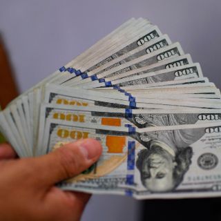 Peso abre a la baja en espera de mensajes de política monetaria en EU