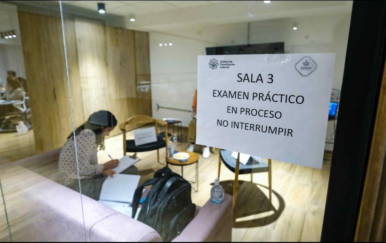 La calificación mínima aprobatoria para el examen práctico fue mayor o igual a 80. ESPECIAL