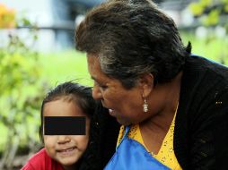 Socialmente a los adultos mayores se les ve como parte fundamental en la integración familiar. Sin embargo, no por acuerdo, sino por adjudicación, 