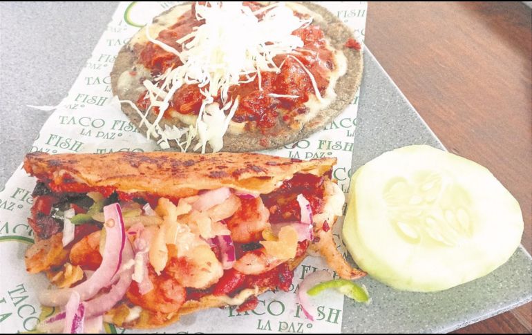 Quesadilla de pulpo enchilado y taco choyero (al frente). Dos adiciones que han enriquecido un menú que en sí ya es generoso y de buen sabor. EL INFORMADOR/F. González