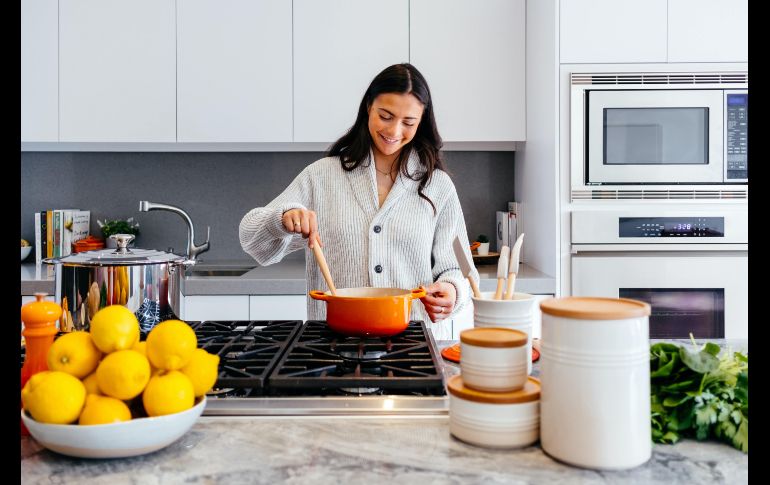 Rompe el mal hábito de fin de semana, elimina esas tareas que has estado postergando continuamente. UNSPLASH/Jason Bricoe