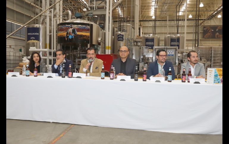 Francis Hurtado, Salvador Villaseñor Aldama, Alfredo Aceves Fernández, Ricardo Meza, Gabriel Arias Salles y Antonio Martin del Campo. GENTE BIEN JALISCO/Claudio Jimeno