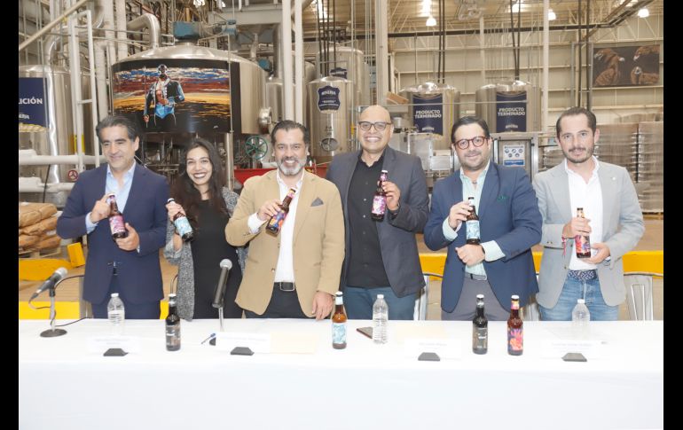 Salvador Villaseñor Aldama, Francis Hurtado, Alfredo Aceves Fernández, Ricardo Meza, Gabriel Arias Salles y Antonio Martin del Campo. GENTE BIEN JALISCO/Claudio Jimeno