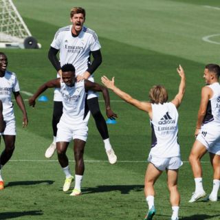 El futuro es hoy: Así entrena el Real Madrid los tiros libres ¡con robots! (VIDEO)