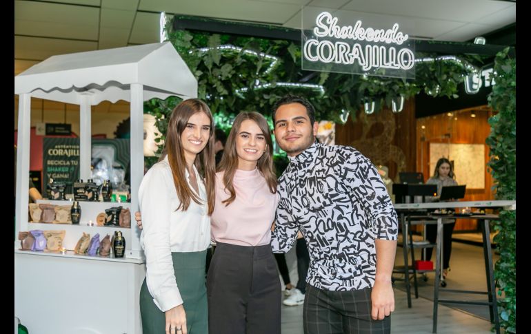 Ana Laura Olivo, Adriana Olivo y Max Ávalos. GENTE BIEN JALISCO/Jorge Soltero