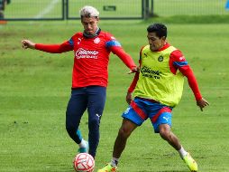 En este Apertura 2022 el Guadalajara presume una de las mejores defensas del torneo, pues a pesar de que cuentan con la zaga más joven de toda la Liga MX, el chiverío se ha posicionado como un equipo seguro en su última línea. IMAGO7