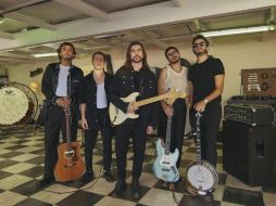 ESPECIAL / Universal