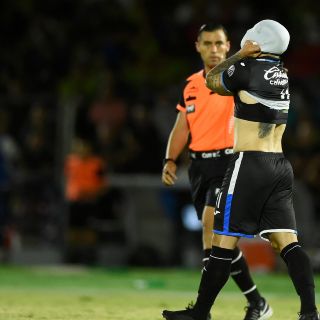 Juárez remonta con 10 y le empata al Cruz Azul