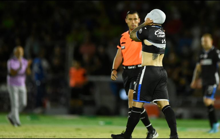 Christian Tabó se lamenta tras el silbatazo final. IMAGO7/M. Tapia