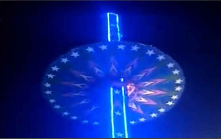 Tras este suceso también se logra captar que varias personas salen golpeadas, mientras que otras más que estaban en los alrededores salen corriendo. ESPECIAL