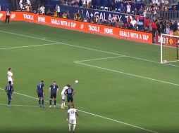 Javier Hernández pudo vestirse de héroe. ESPECIAL