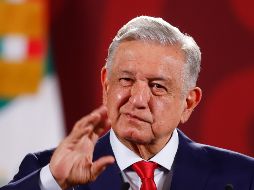 A pesar de ser de Morena, López Obrador aseguró que no apoyará a ninguno de los aspirantes. EFE/I. Esquivel