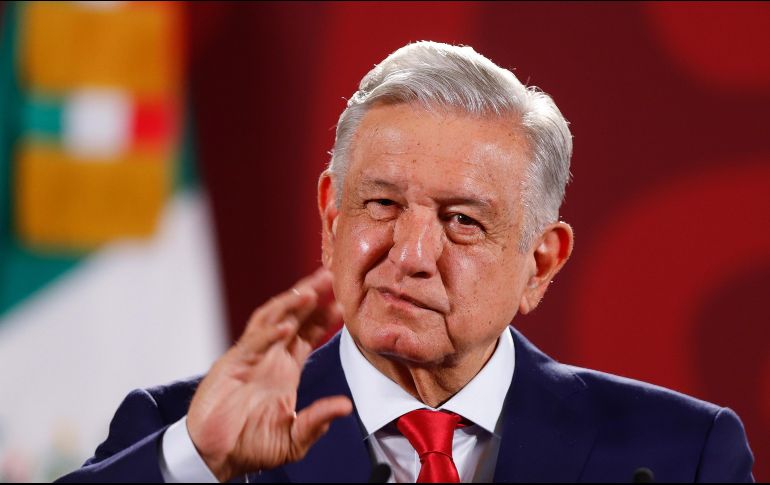 A pesar de ser de Morena, López Obrador aseguró que no apoyará a ninguno de los aspirantes. EFE/I. Esquivel