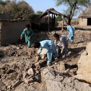 Pakistán: Fabricantes de ladrillos, sin sustento por culpa de las inundaciones