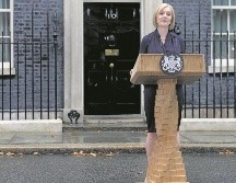 Liz Truss pronunció su primer discurso en las afueras de Downing Street, casa oficial para el Gobierno británico. AP