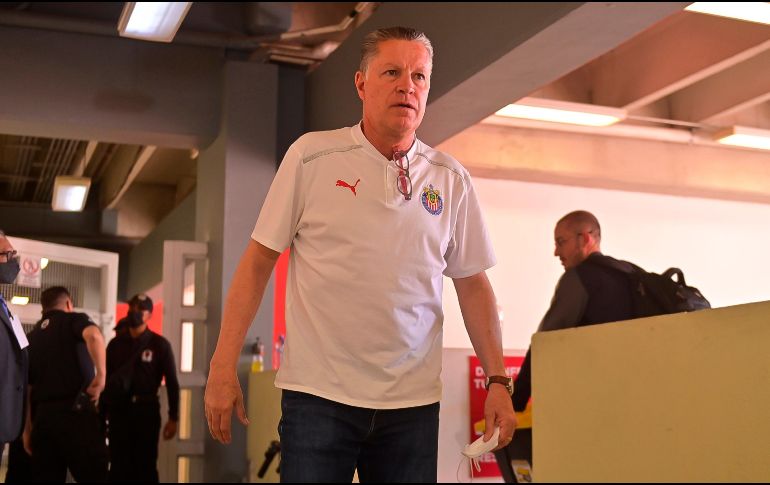 Ricardo Peláez fue directamente a la oficina de Armando Archundia, presidente de la Comisión de Arbitraje, donde estuvo varias horas.