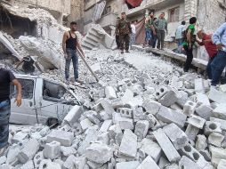 Detallan que la ausencia de cimientos causó el colapso del edificio. AP/SANA