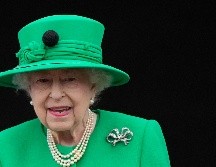 Los doctores de la reina Isabel II, de 96 años, inquietos por su salud, recomendaron el jueves que fuera puesta bajo supervisión médica. AP / ARCHIVO