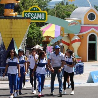 ¡Festejo de campeones! Delegación de Jalisco celebra título en Selva Mágica