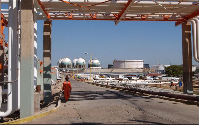 El director general de Pemex, Octavio Romero, tendrá un incremento en el total de sus percepciones anuales de 79 mil 971 pesos. NTX/ARCHIVO