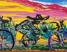 La muestra nos permite conocer la pluralidad expresiva, estilística, técnica y estética de obras de arte en las que se celebra la movilidad de las personas que caminan, de las bicicletas, los patines, los triciclos, las patinetas y otros vehículos de ruedas no motorizados. CORTESÍA