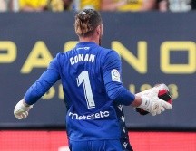 La imagen del encuentro la dejó el portero Jeremy Ledezma, portero del Cádiz. EFE/R. RÍOS