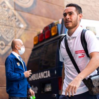 Reaparece "Canelo" Angulo con Chivas