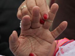 Las parejas beneficiarias de este programa ahorraron dos mil 168 pesos en trámites y servicios. AP/M. Ugarte