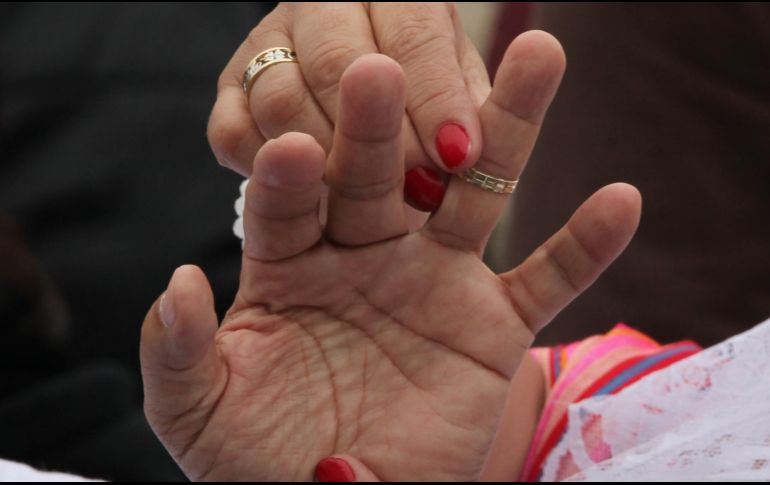 Las parejas beneficiarias de este programa ahorraron dos mil 168 pesos en trámites y servicios. AP/M. Ugarte