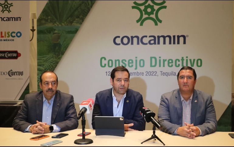 Luis López de la Cerda, vicepresidente de la Concamin; José Antonio Abugaber, presidente del organismo, y Javier Orendain, coordinador del gabinete económico. EL INFORMADOR/A. Navarro