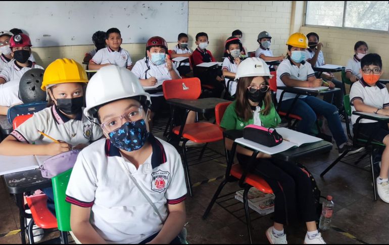 De acuerdo con la directora del plantel, se espera la ayuda de las autoridades educativas para resolver el problema. FACEBOOK/Paco Zúñiga