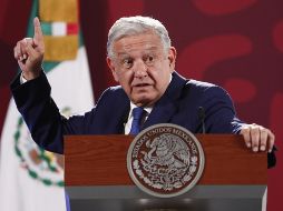 El Presidente Andrés Manuel López Obrador señala que en México ya no hay analfabetismo político o es mínimo. EFE / J. Méndez