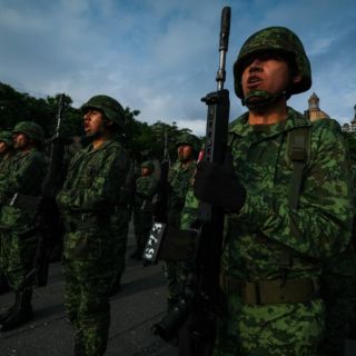 Gobernador de Jalisco recula sobre militarización: "los necesitamos"