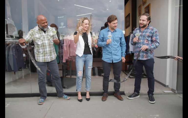 Nelson Aquino, Rocio Pérez de la Vega, Santiago Salerno y Abraham Aguirre. GENTE BIEN JALISCO/Antonio Martínez